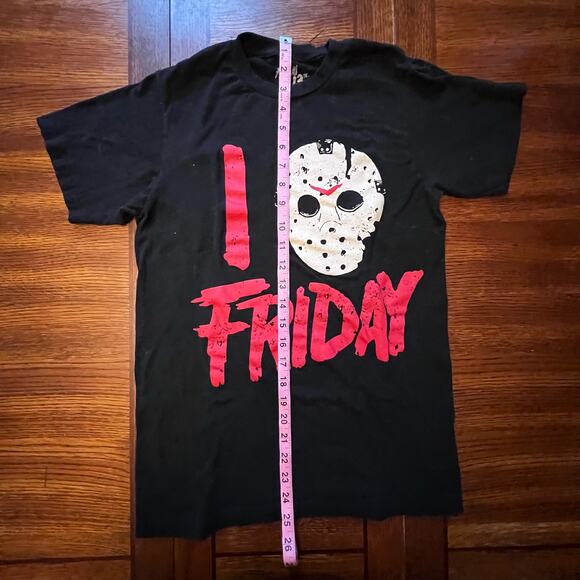 Halloween I Love Friday Jason Voorhees Mask Distressed Graphic T-Shirt Small - Picture 6 of 7
